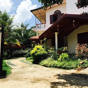 https://hanthana-jungle-view-holiday-home.kandyhotelsnow.com